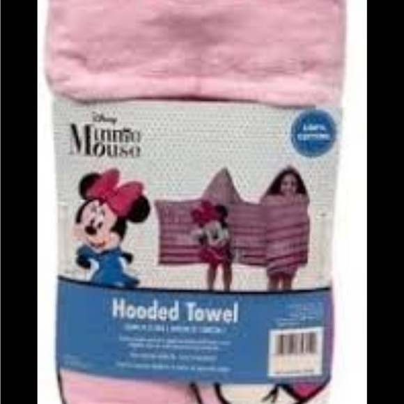 Disney Brand Minnie Mouse Hooded Beach, Swim Towel 100% Cotton New In Package - Picture 5 of 8